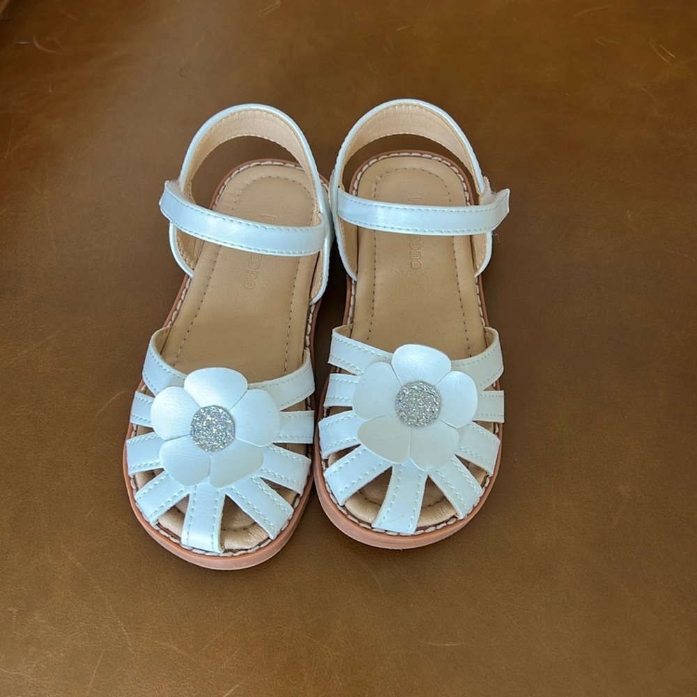 Toddler girl sandals